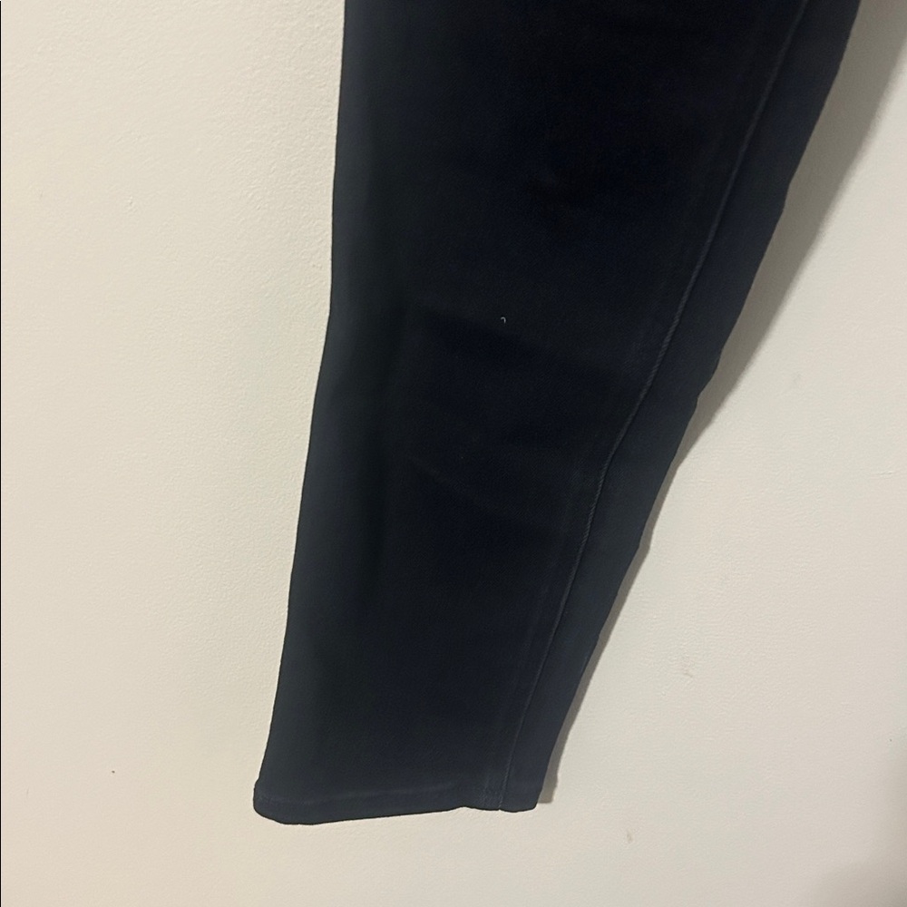 Old Navy High-Rise Super Skinny jeans in black, sized at 16 EUC - Picture 5 of 7